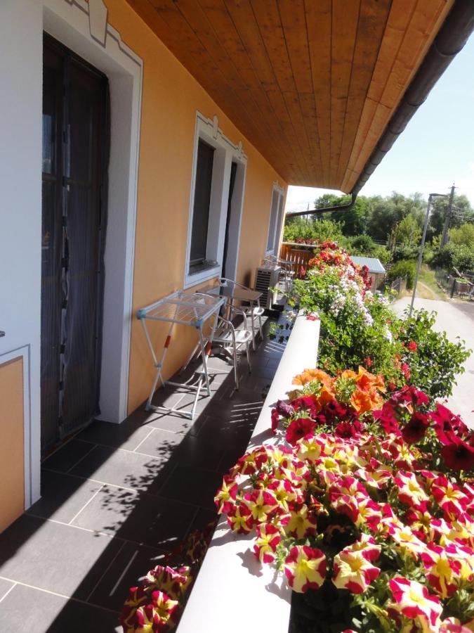 Apartment Elena Gedersdorf Exterior foto